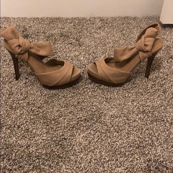Jessica Simpson Heels- never worn - Picture 2 of 5